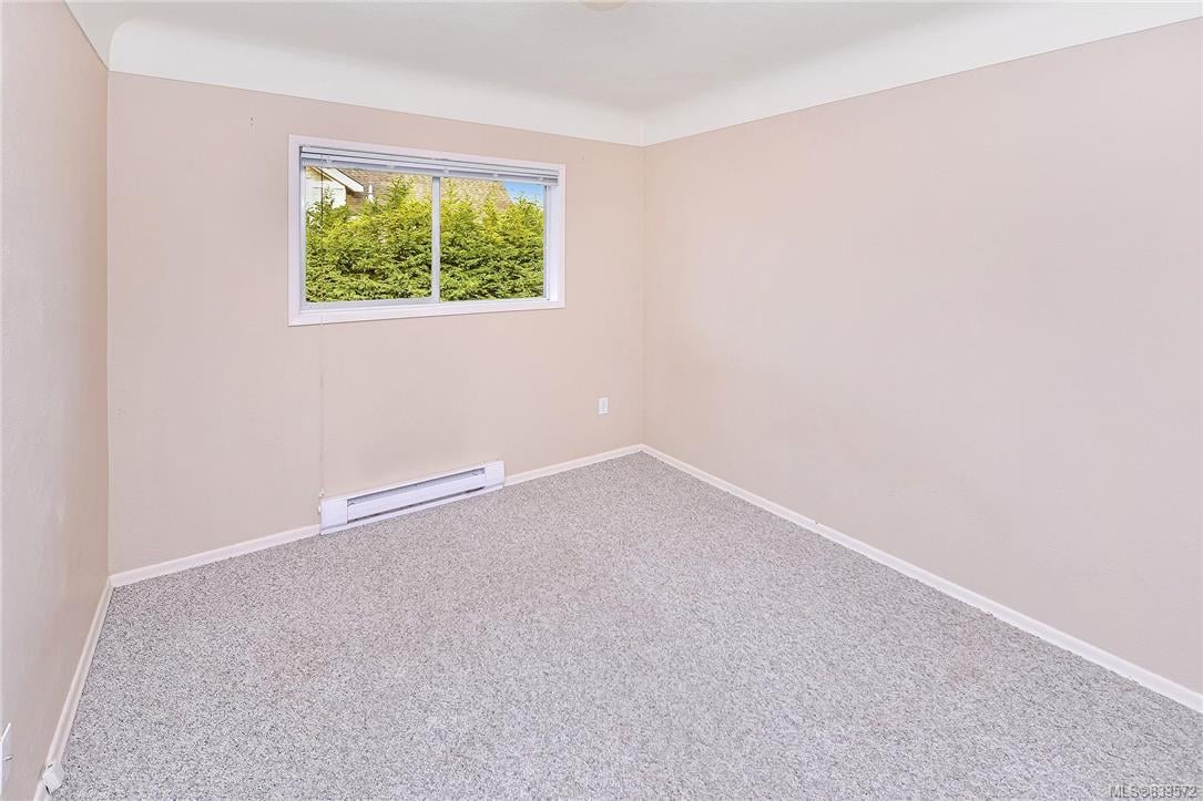 653 / 655 Craigflower Rd