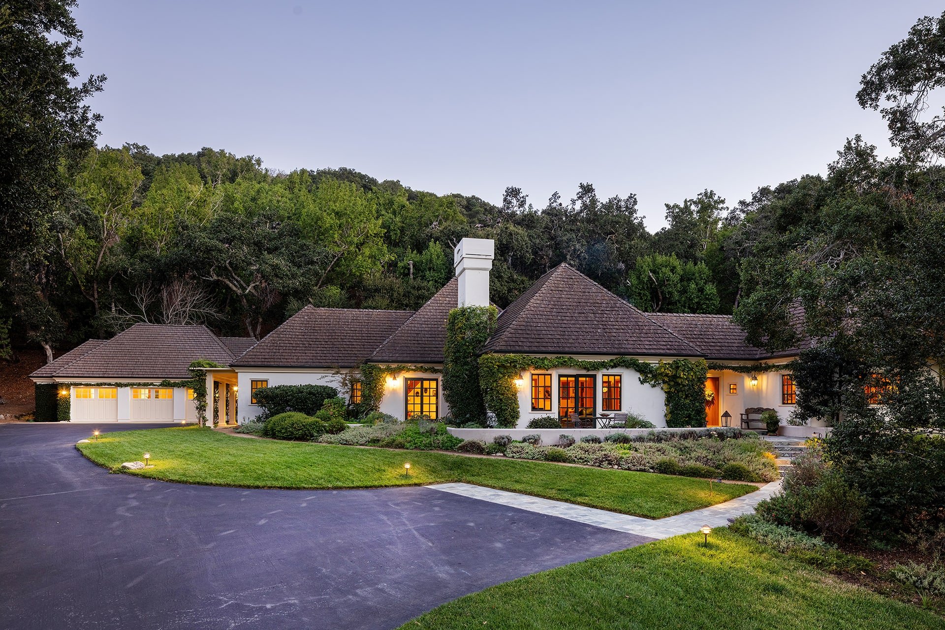 Peaceful French Country Estate - 5 Sleepy Hollow Dr