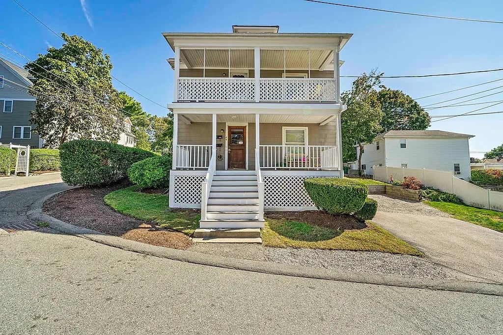 44 Chapel Ct