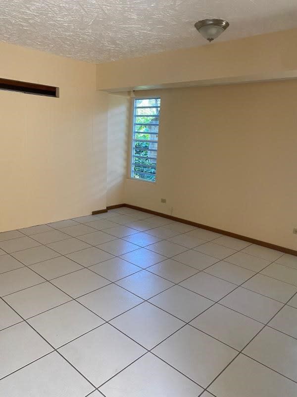 900 Road Town 1 Bedroom Apartment