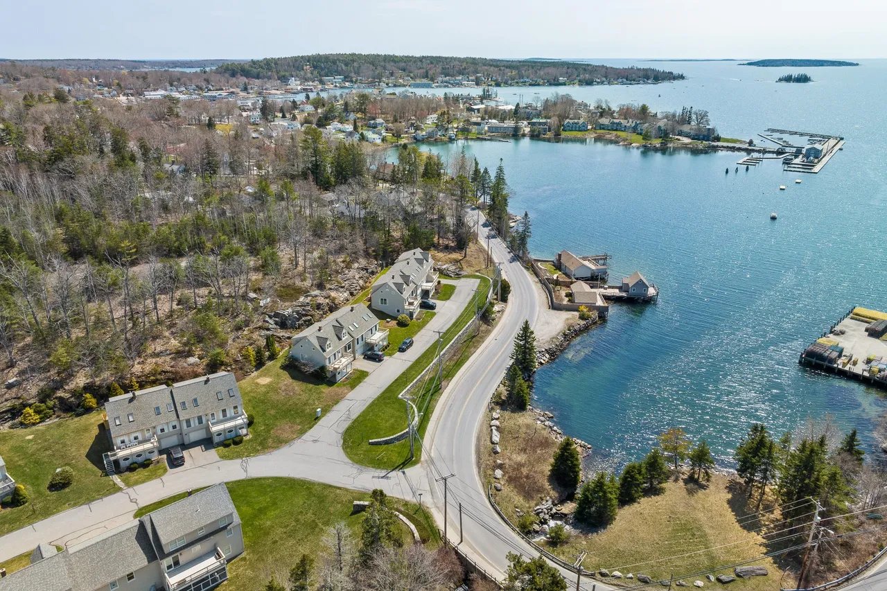 Coming Soon: 5 Village Court, 3, Boothbay Harbor, ME 04538 – $699,000