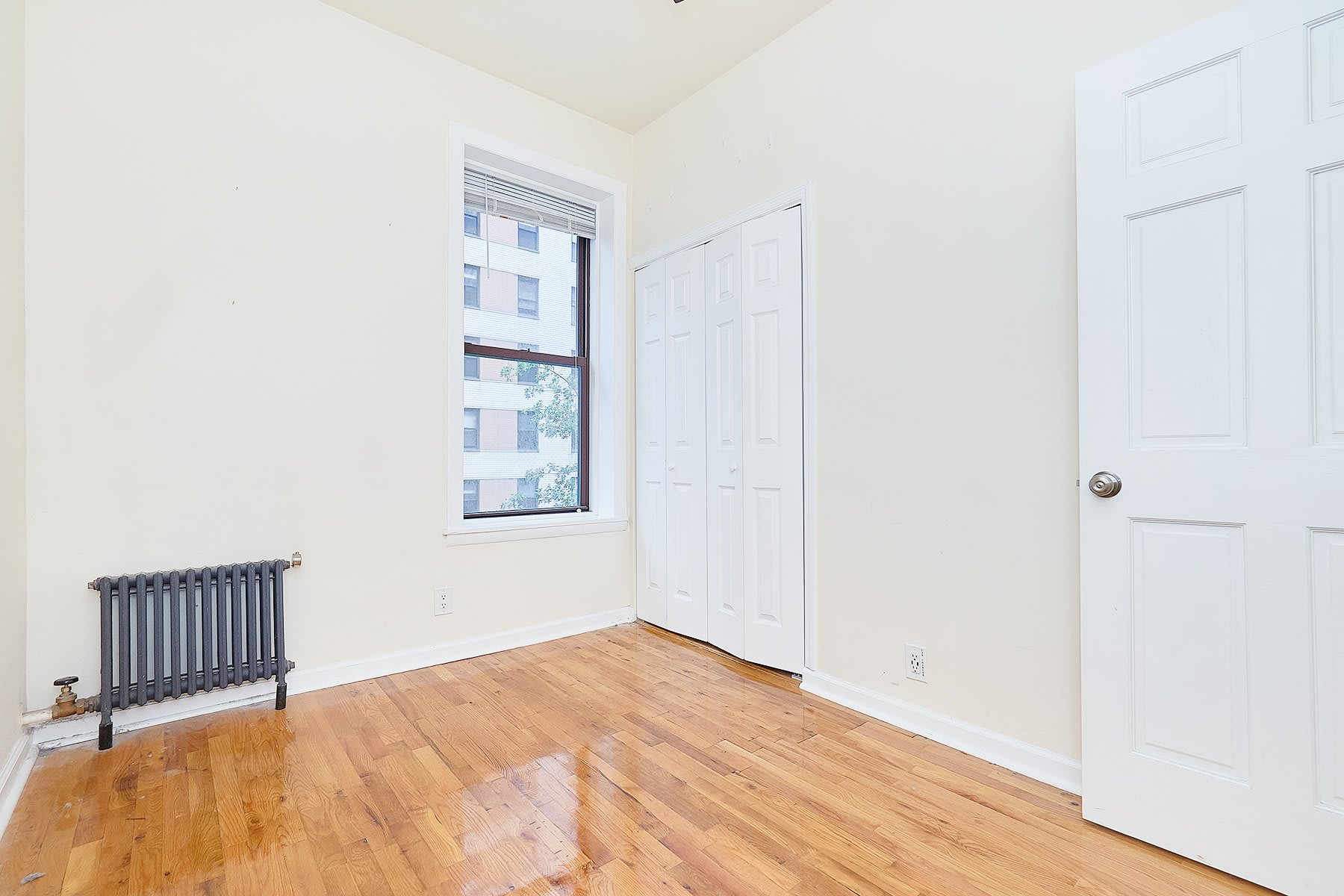 300 E 69th St, Unit 3E