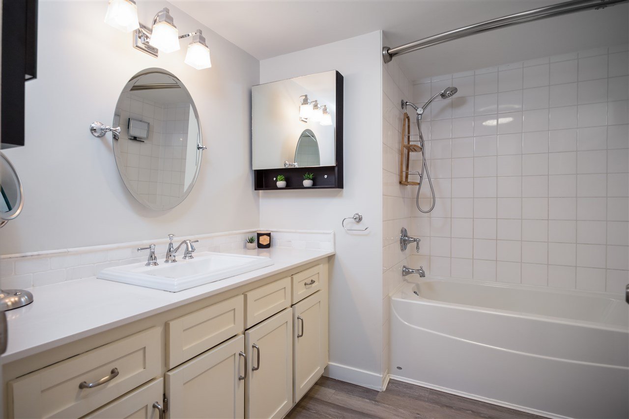 103-1055 W 13th Ave