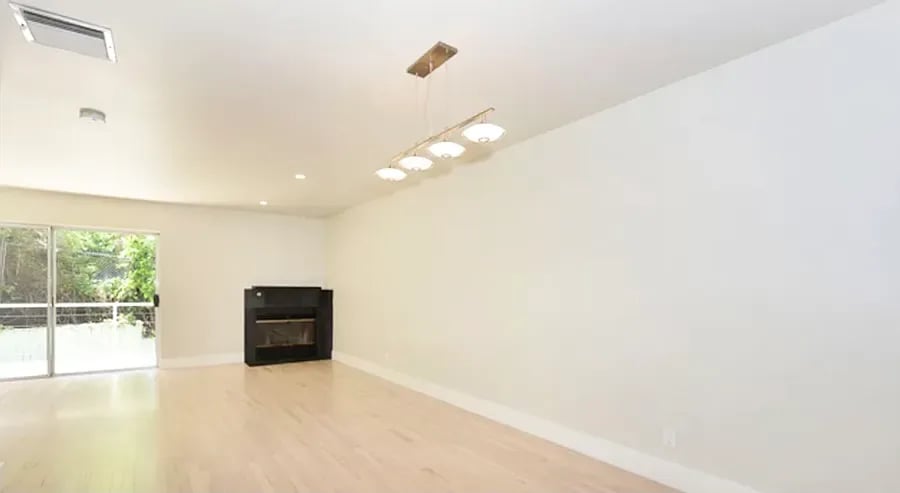 2100 Griffith Park Blvd #1