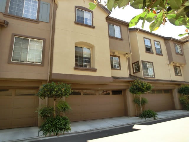 948 Goodacre Way