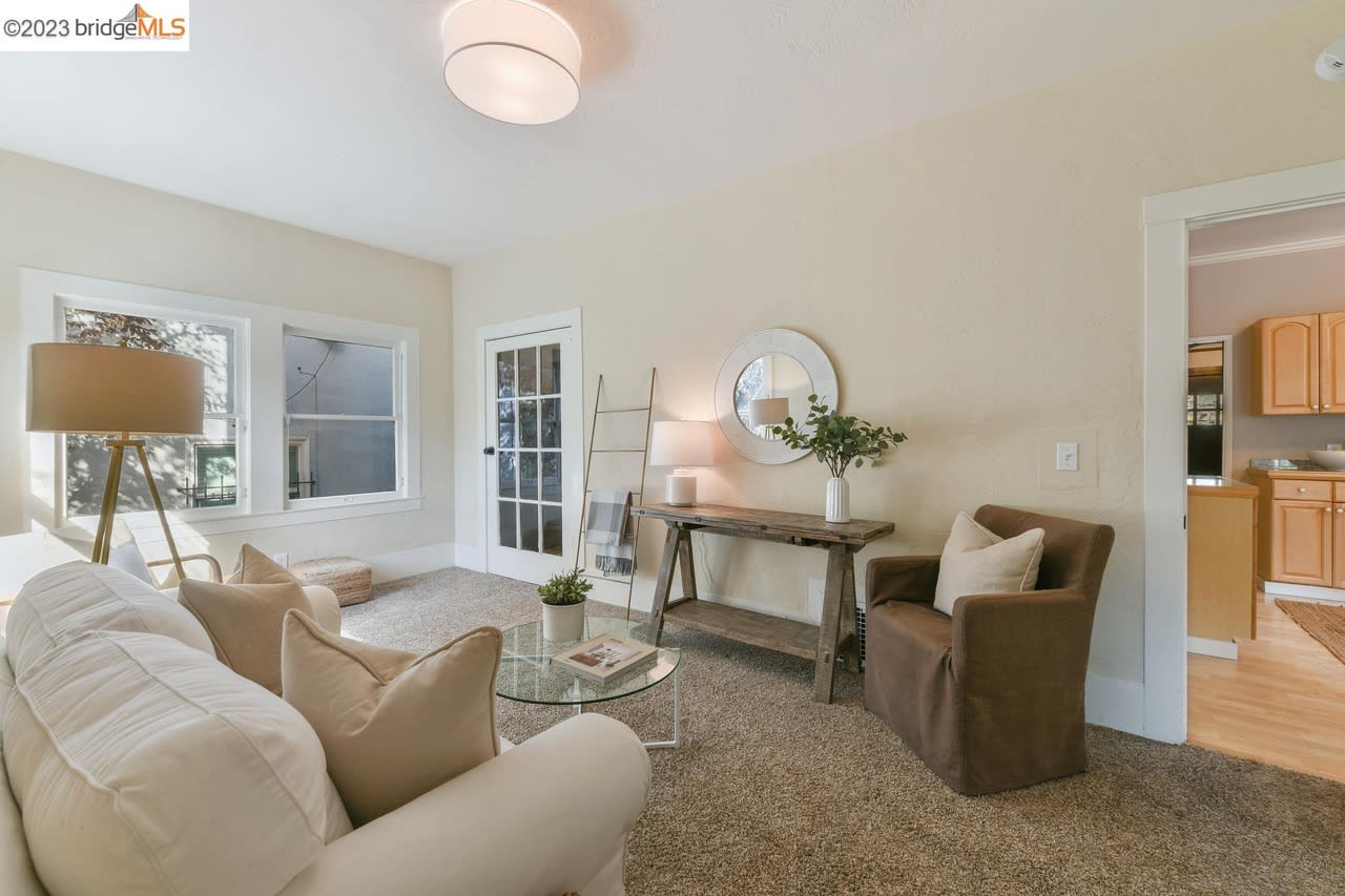 361 Alcatraz Ave