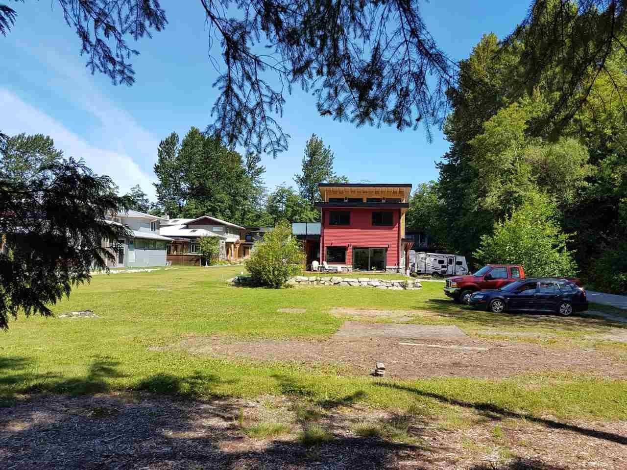 8-1038 Finch Dr