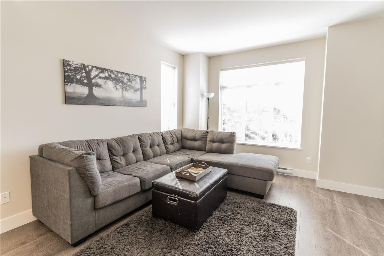 10-19433 68 Avenue, Surrey