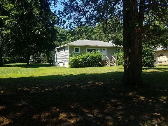 453 Lockwood Dr