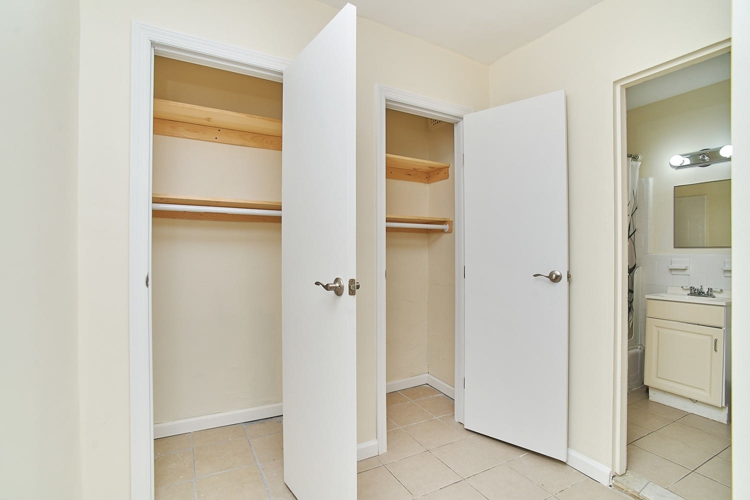 1055 2nd Ave, Unit 4CD