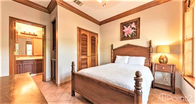 Belize Royal Hibiscus - Luxury 3 Bed 2 Bath Pool View Villa in Gated Residential Beach Resort