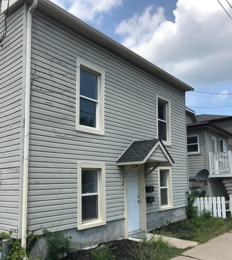 31 Division St