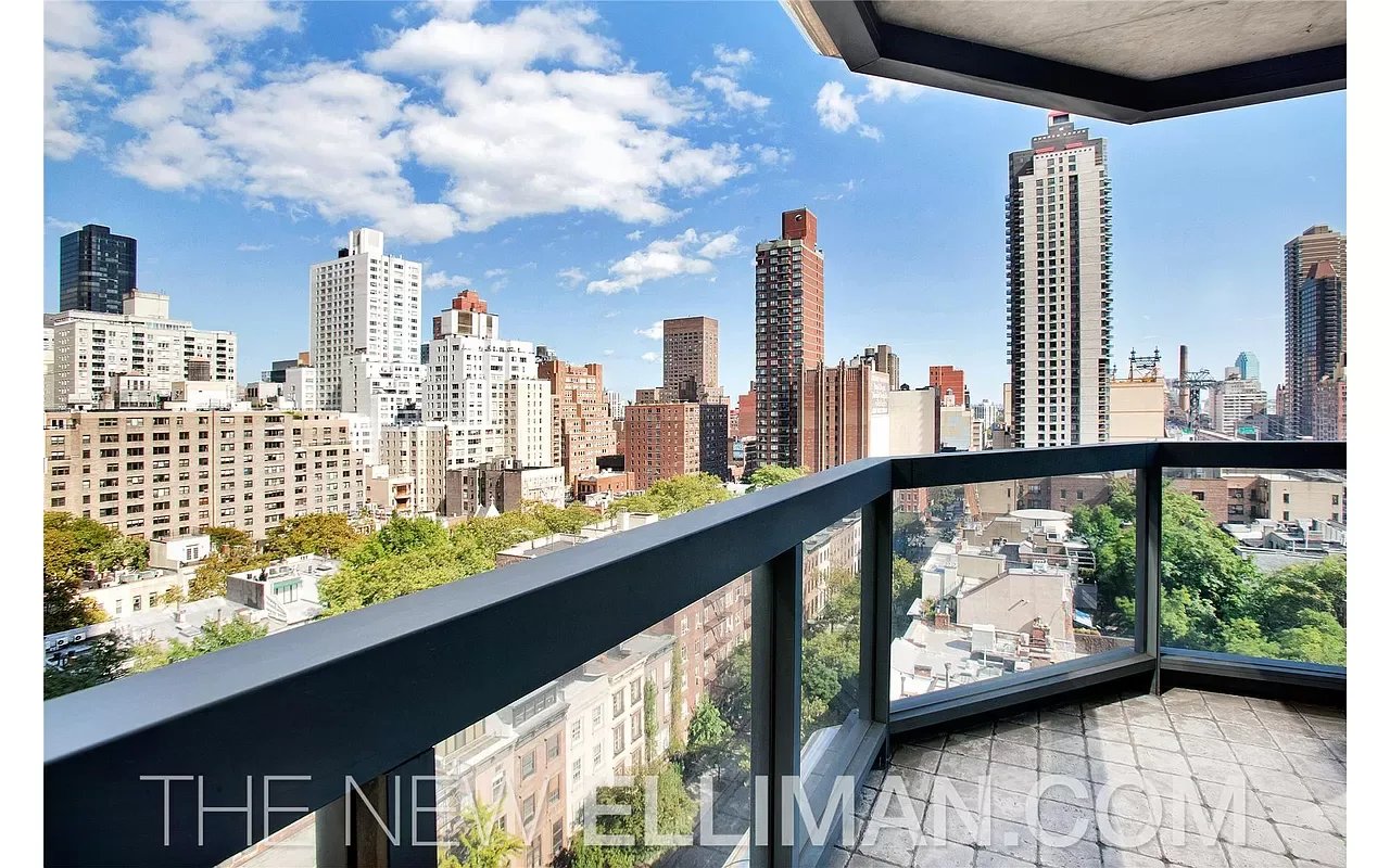 200 East 61st Street Unit: 14F