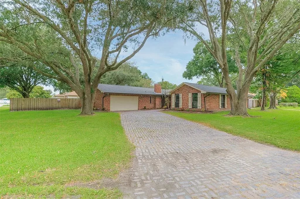 3021 Joan Ct