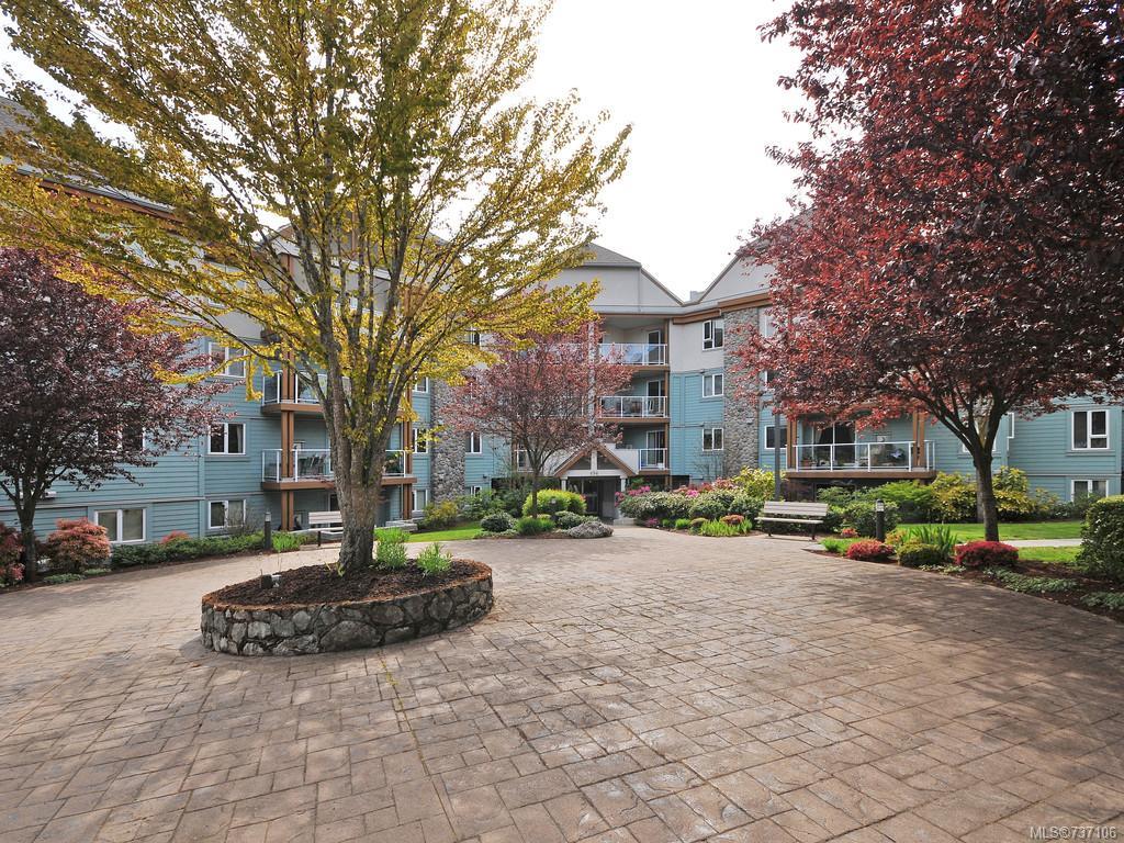110-494 Marsett Pl, Saanich