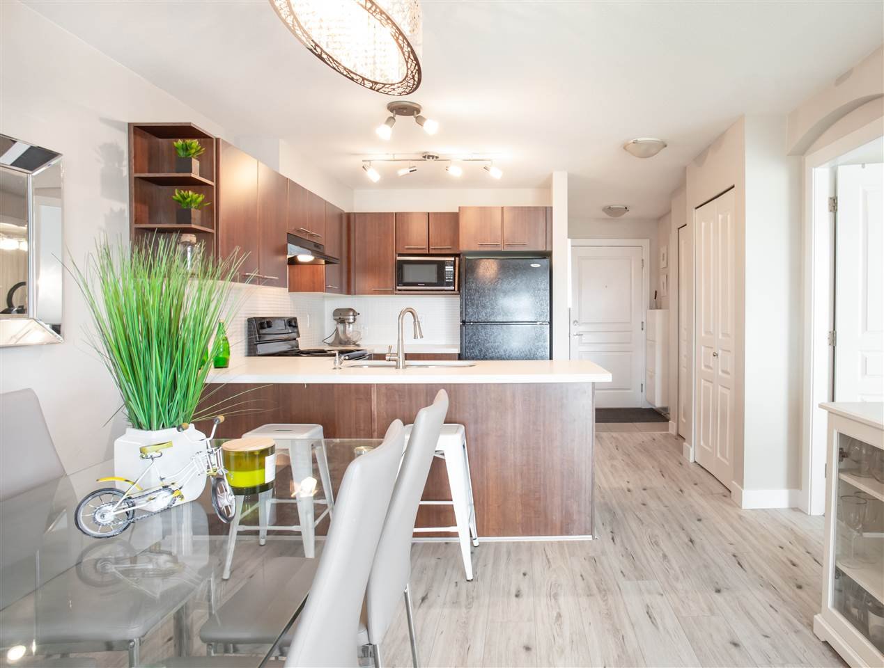 204-4868 Brentwood Dr