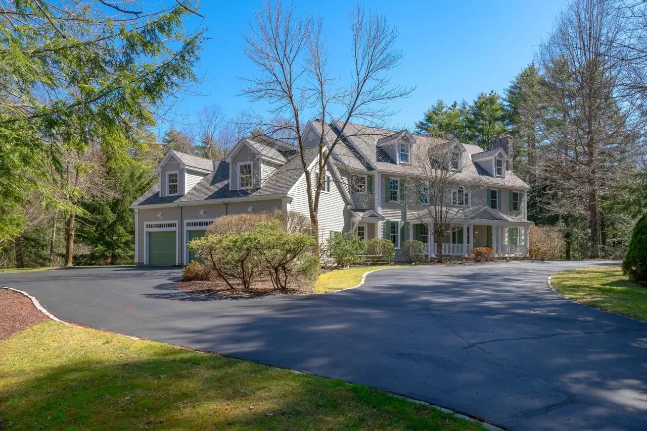 New Listing! 13 Streamwood Lane, Falmouth, ME 04105 – $1,625,000