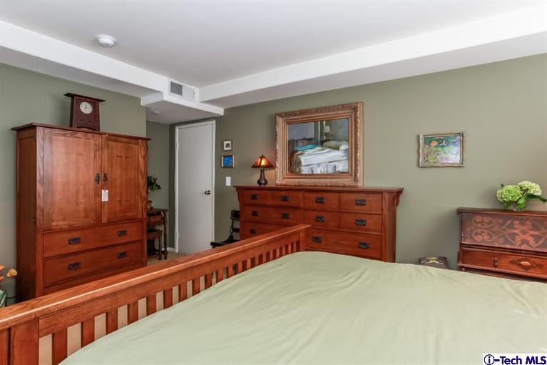 335 S Sierra Madre Blvd, #104