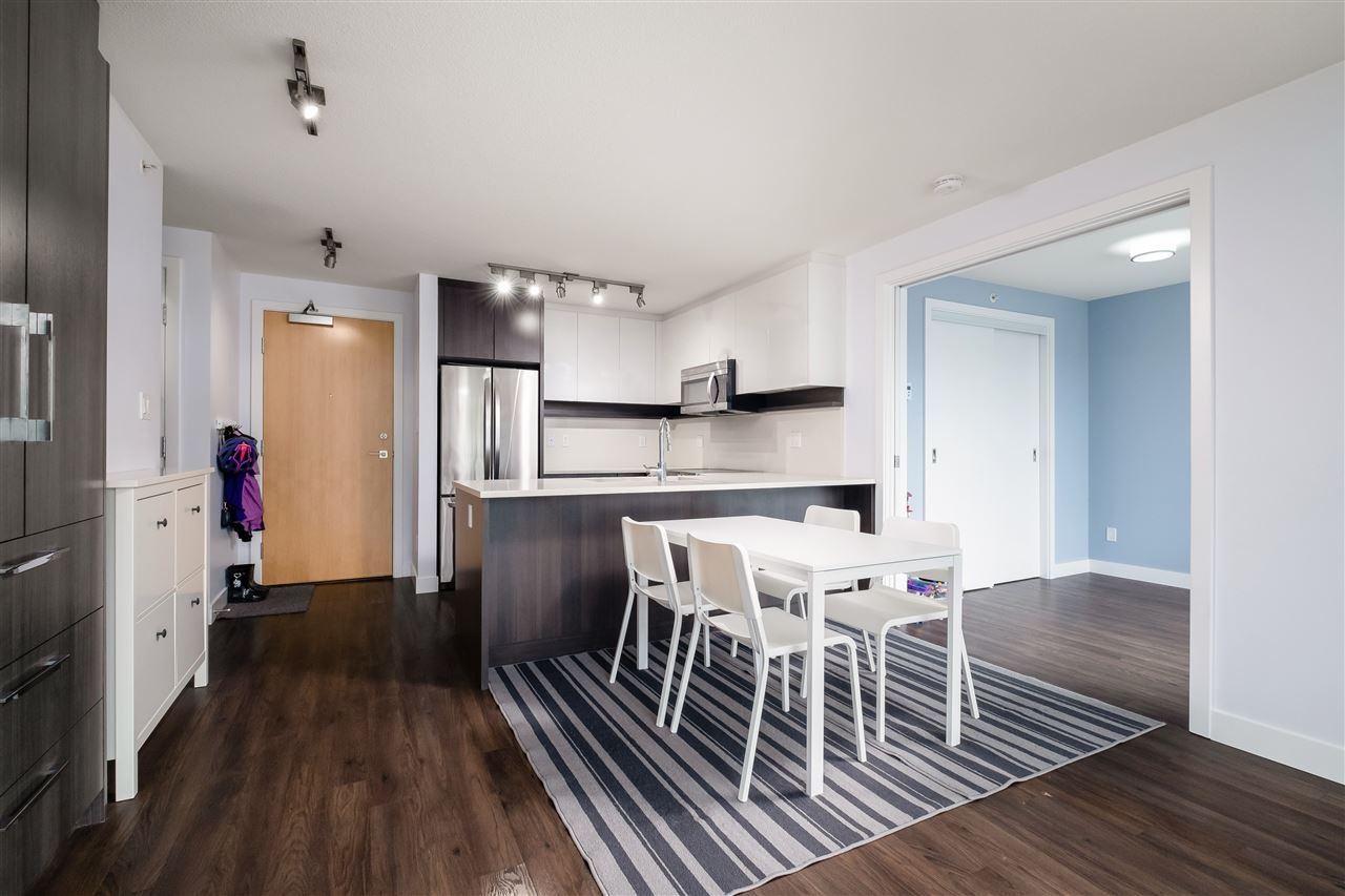 305-958 Ridgeway Ave