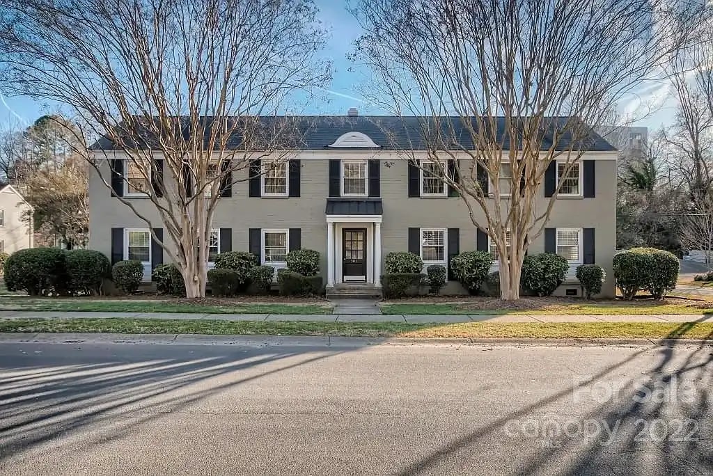 301 Wakefield Dr