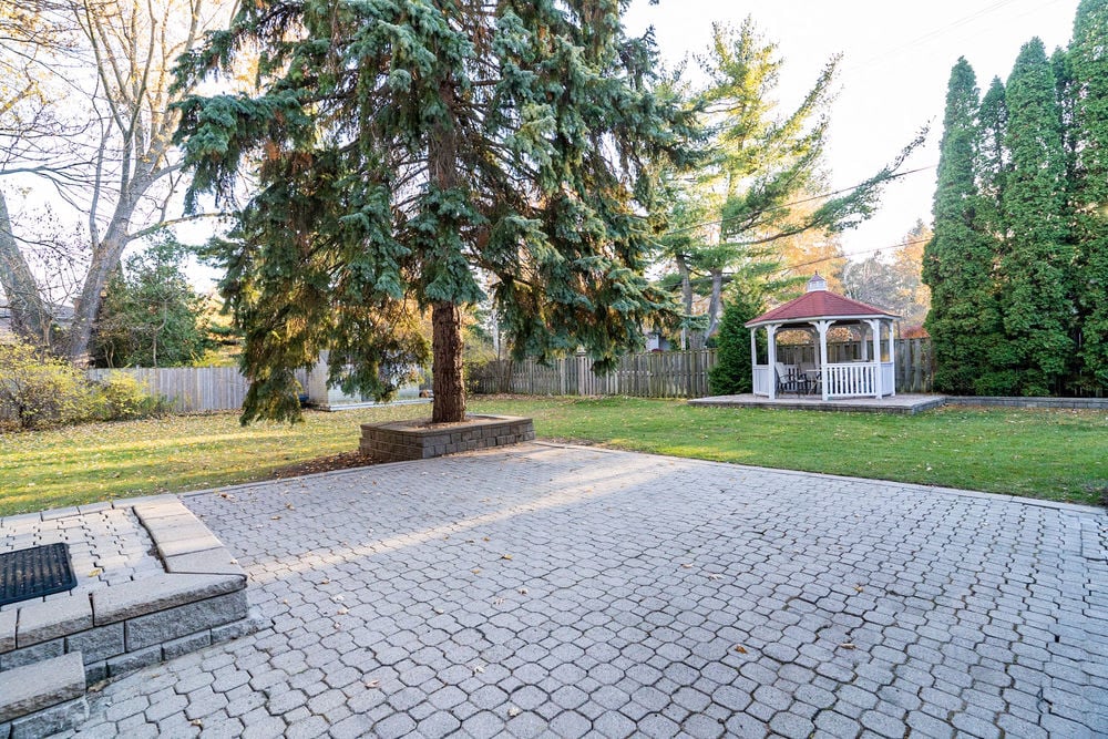 2150 Mississauga Road 
