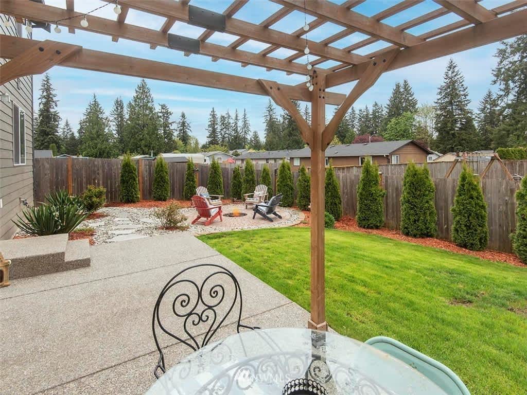 11943 47th Ave NE