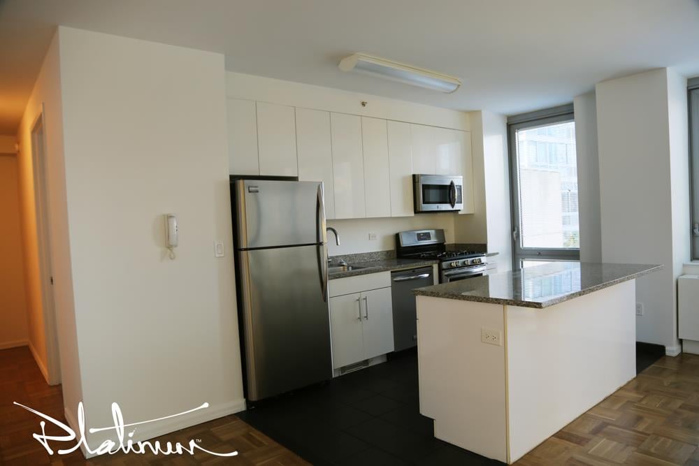 505 West 37th Street, Apt 4205