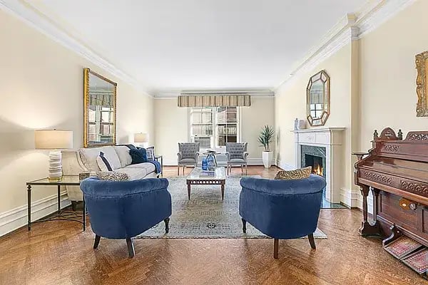 850 Park Ave Unit: 10A