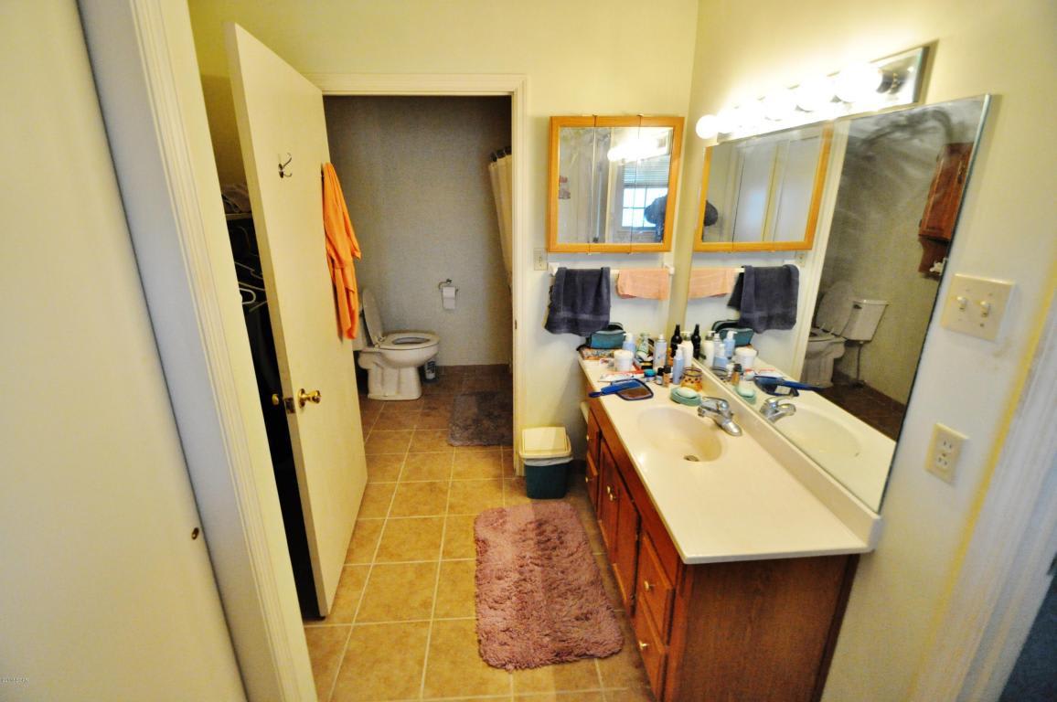 4652 BAYWOOD Drive
