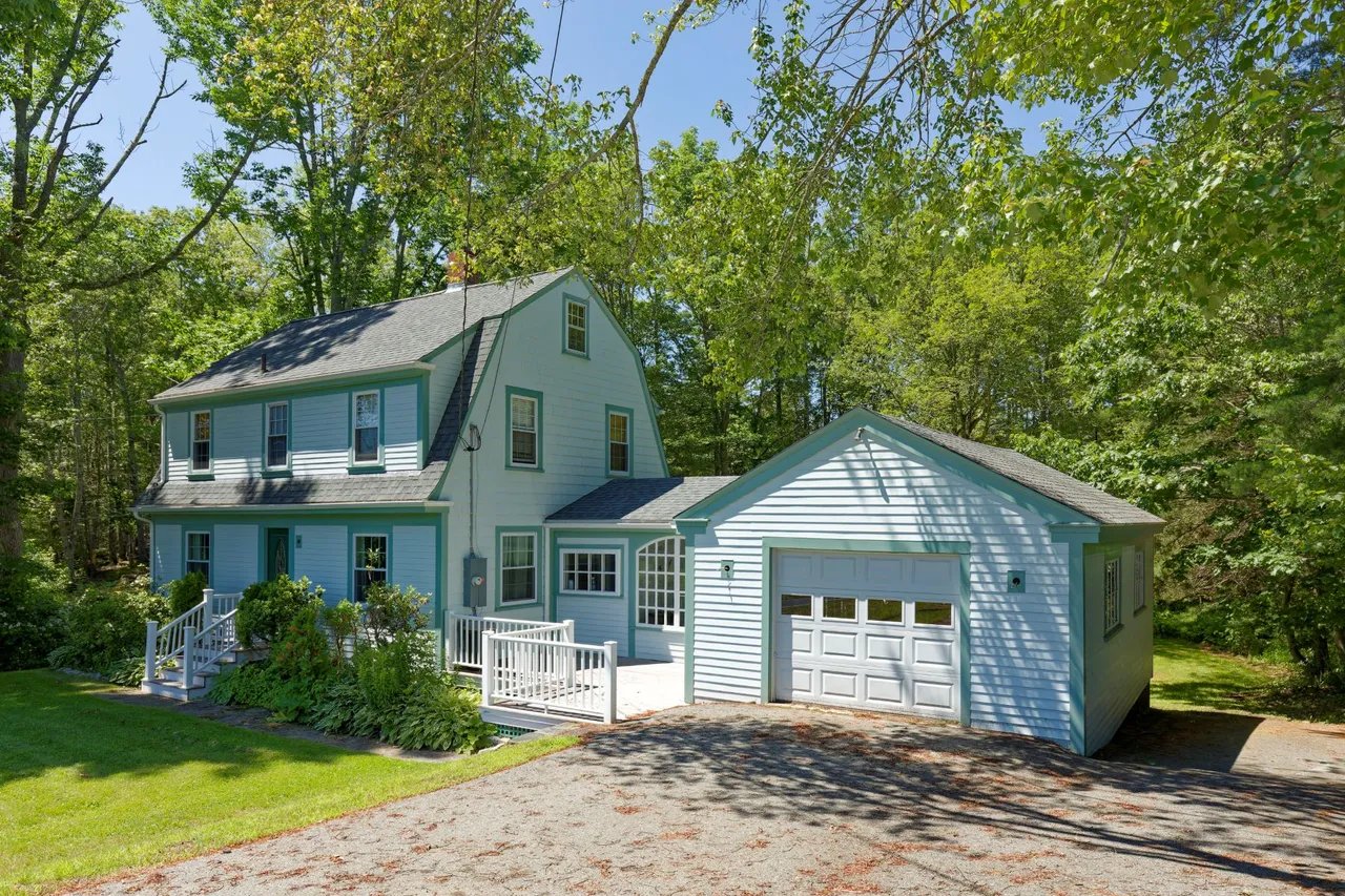 Newly Priced: 302 Townsend Avenue, Boothbay Harbor, ME 04538 – $434,000