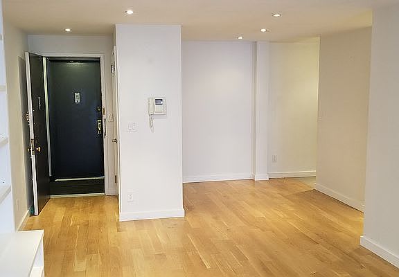 224 1st Ave Unit: 5-D