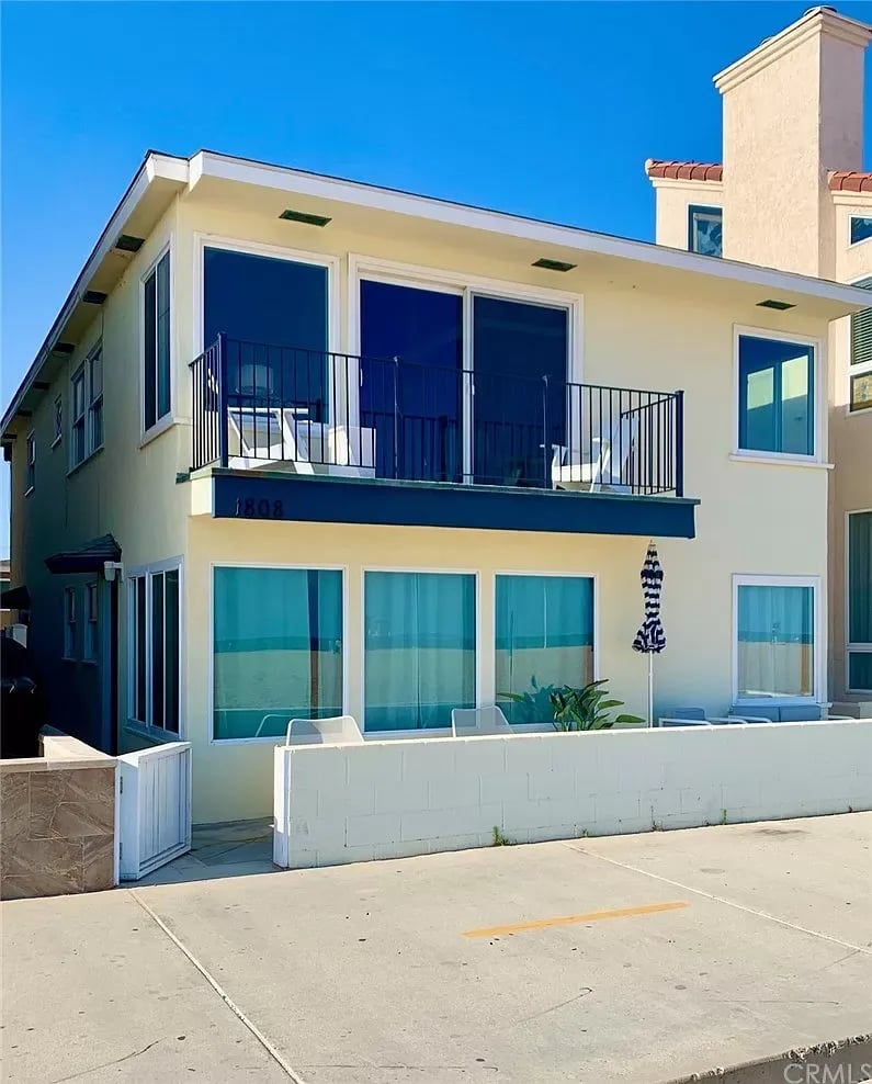 1808 W Oceanfront