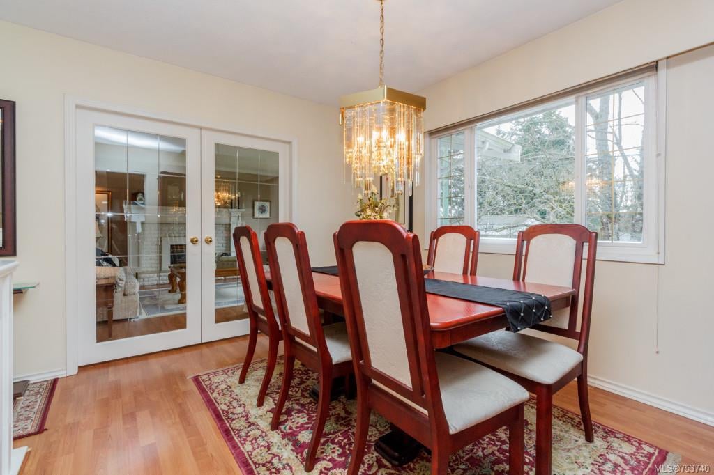 732 Thomasset Pl, Langford
