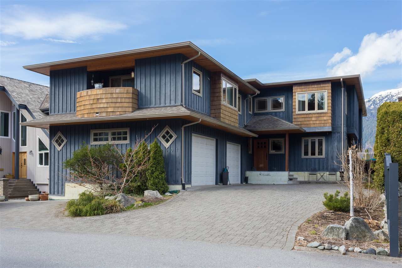 2001 Cliffside Ln