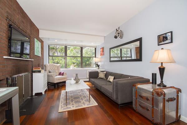 453 W 19th St, #2A