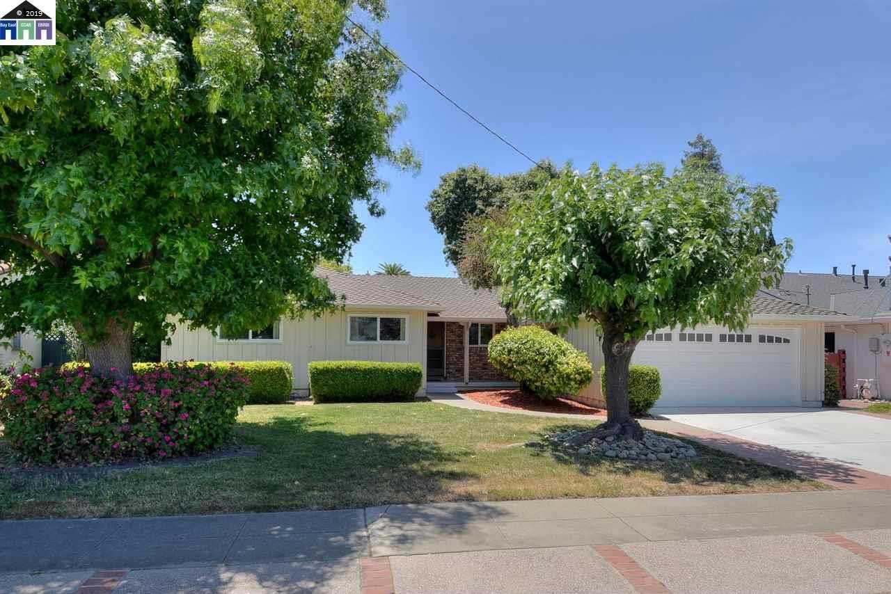 37891 Farwell Dr