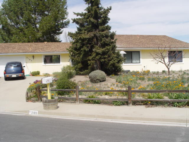 2185 Holly Ln