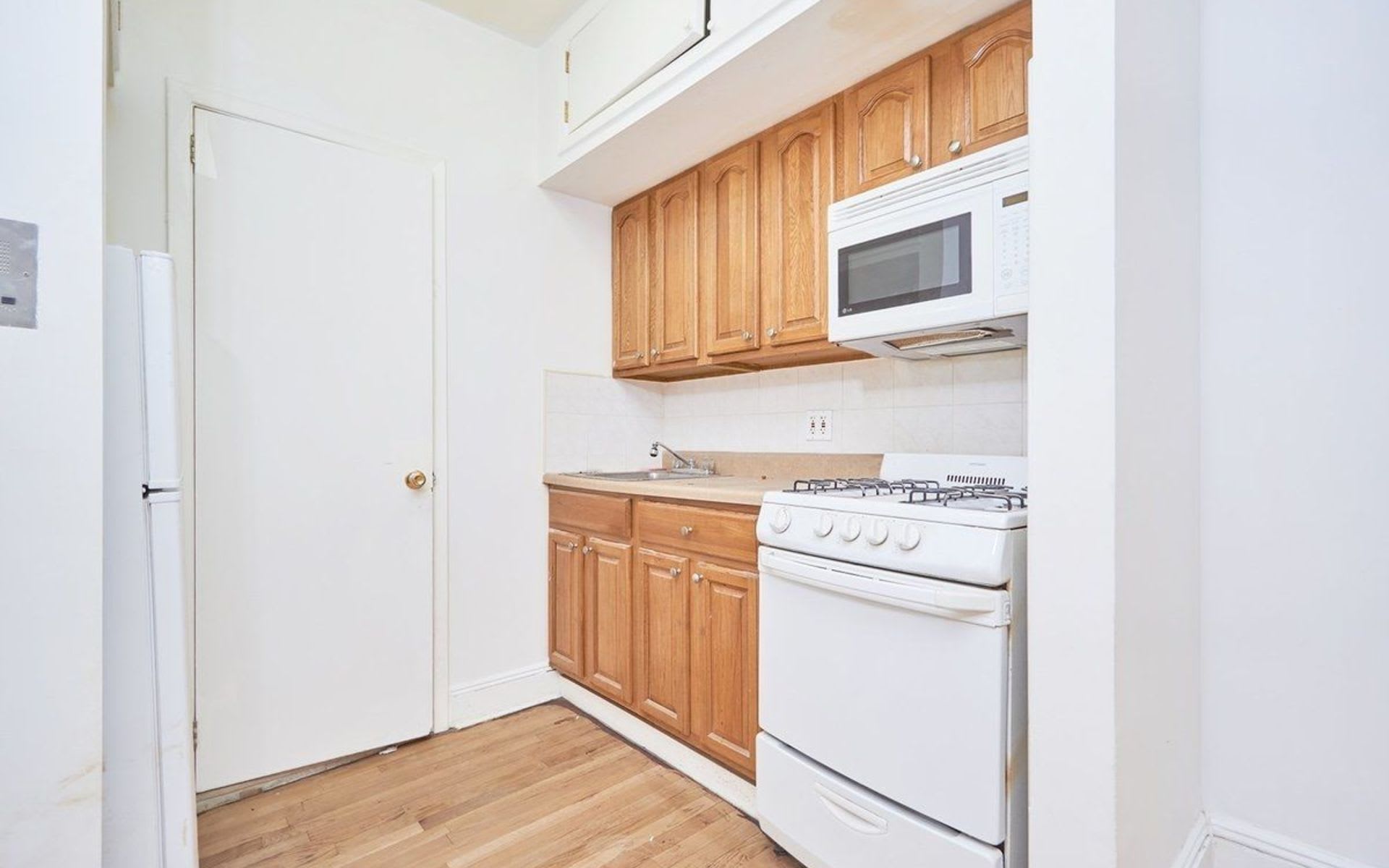 1059 Second Ave, #2A