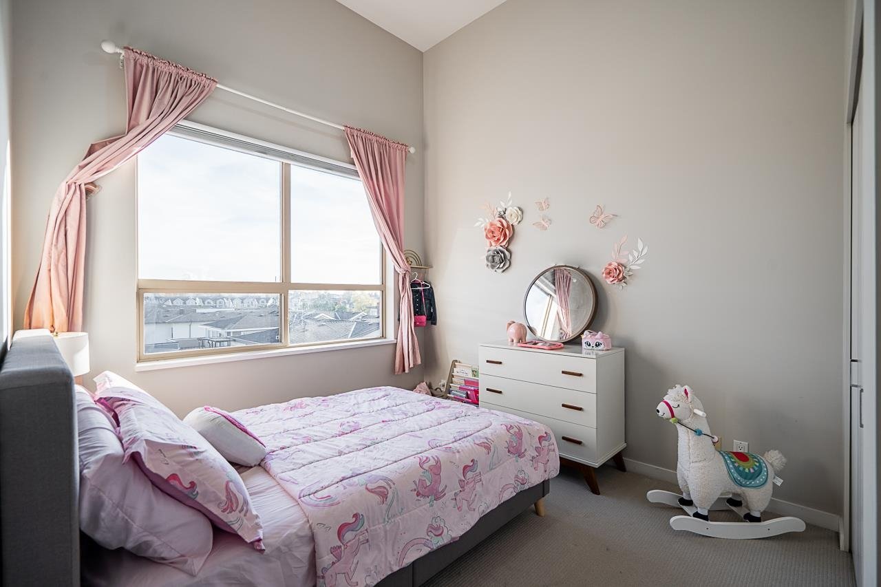 407-288 Hampton Street, New Westminster