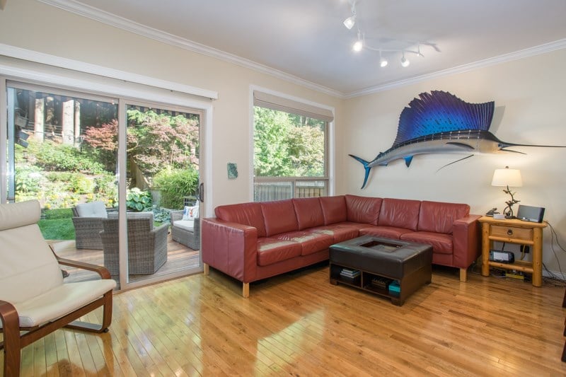 27B Glenmore Dr