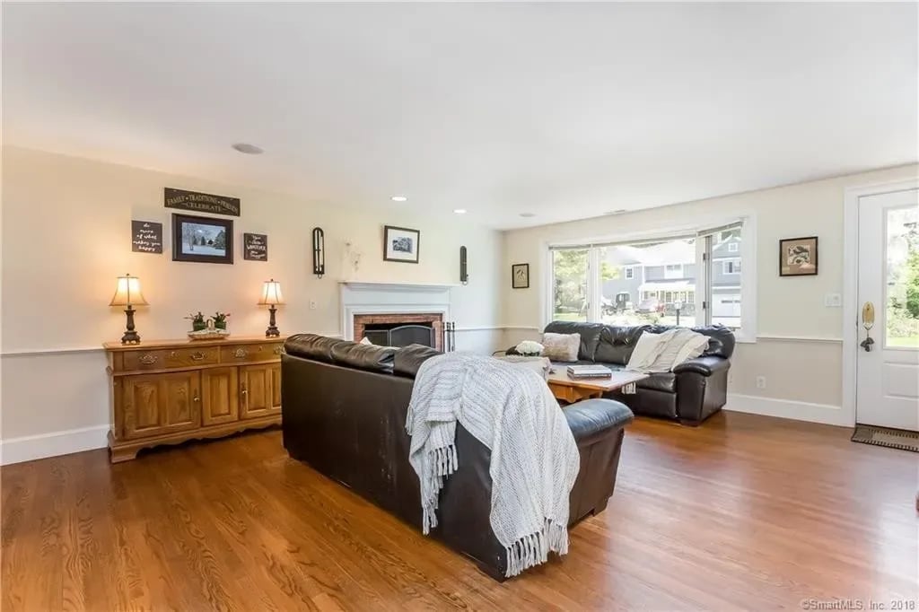 9 Eugene Dr