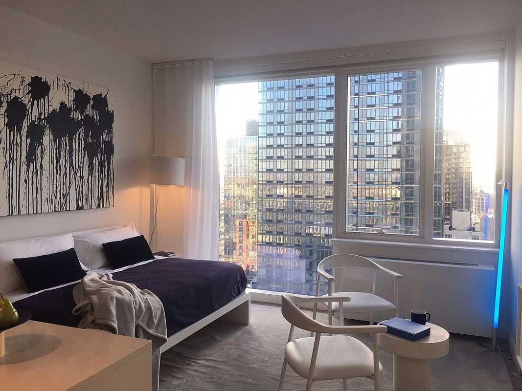 28-16 Jackson Ave, 17N