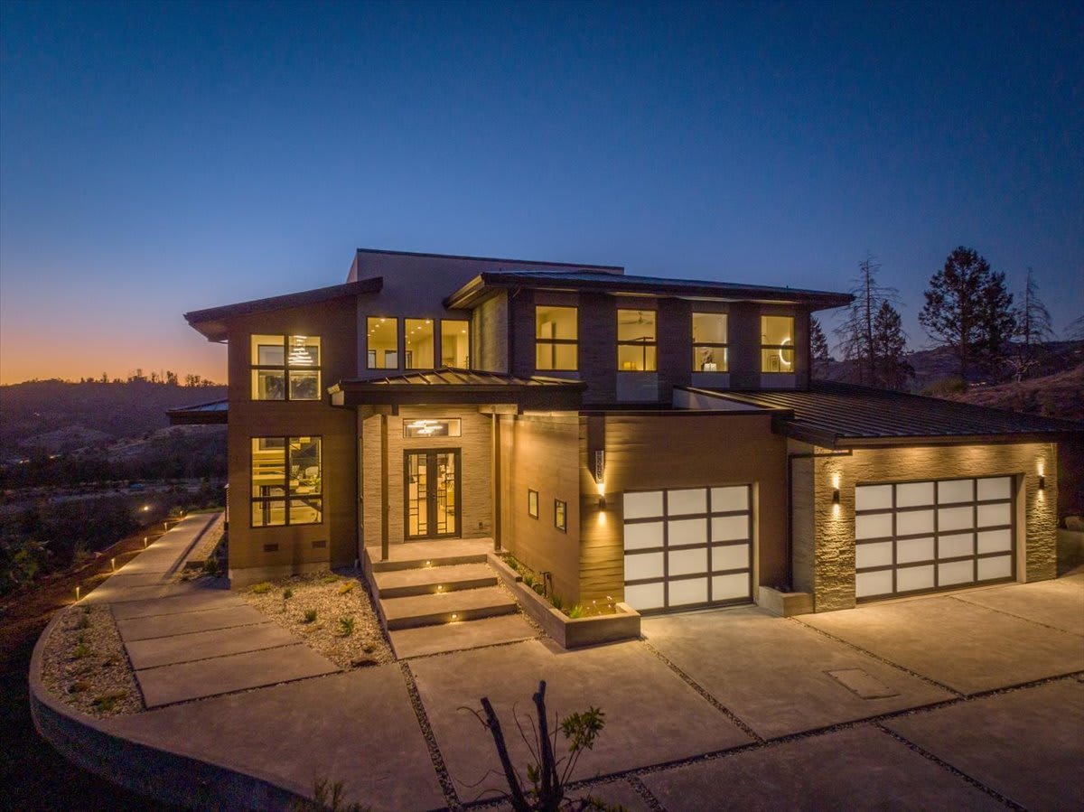 3958 St Andrews Dr