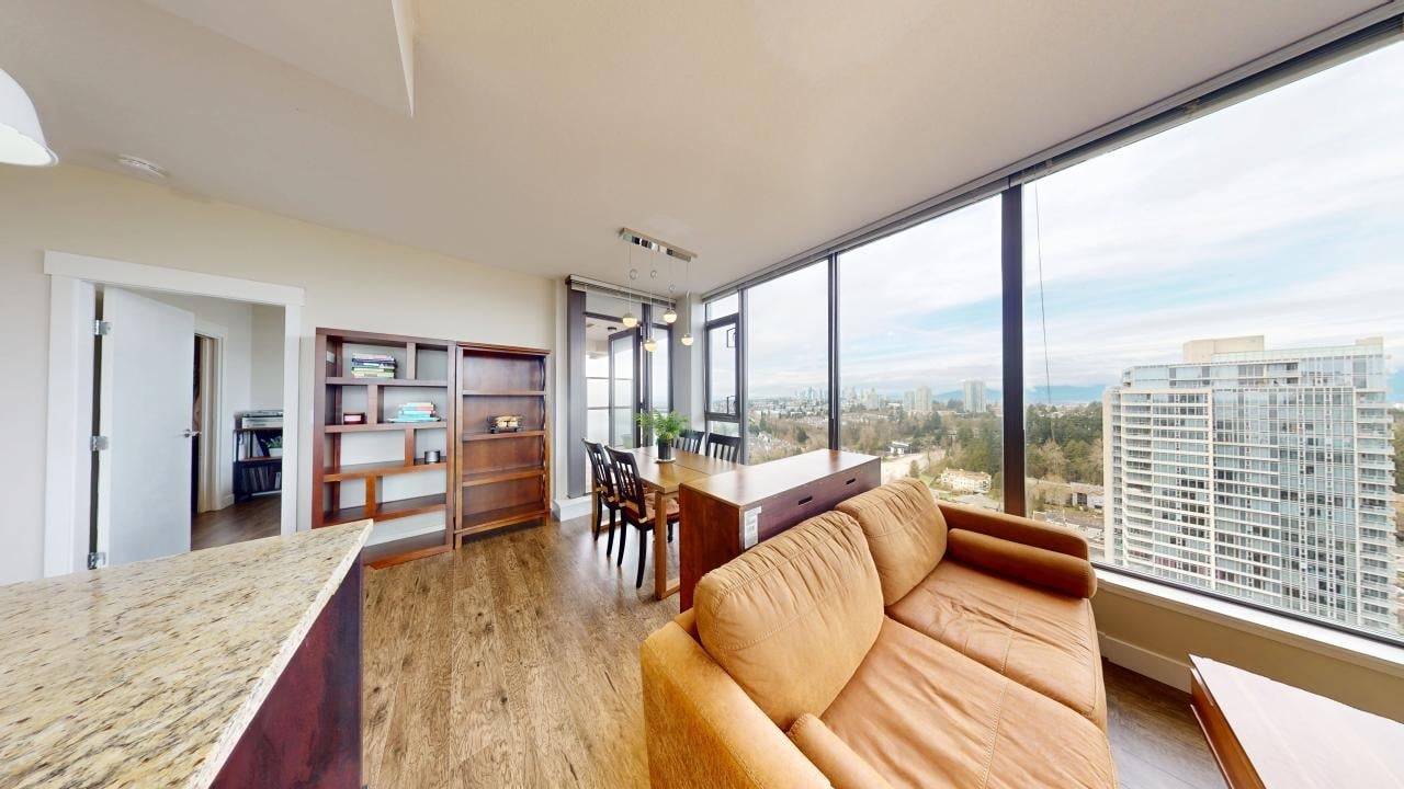 2903-7088 18th Ave