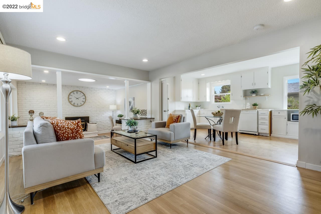 21956 Ada St