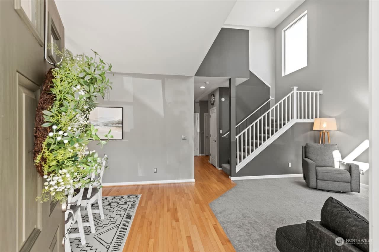 2728 84th Dr NE