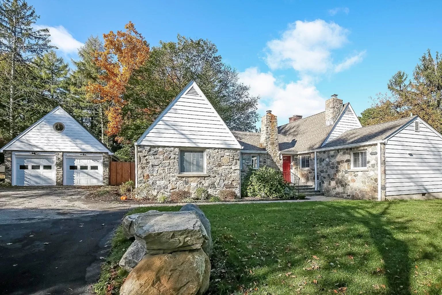 21 Sunset Dr