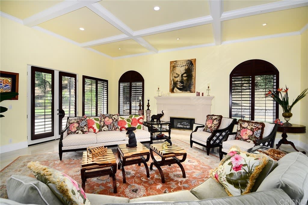 4011 Hunt Club Ct