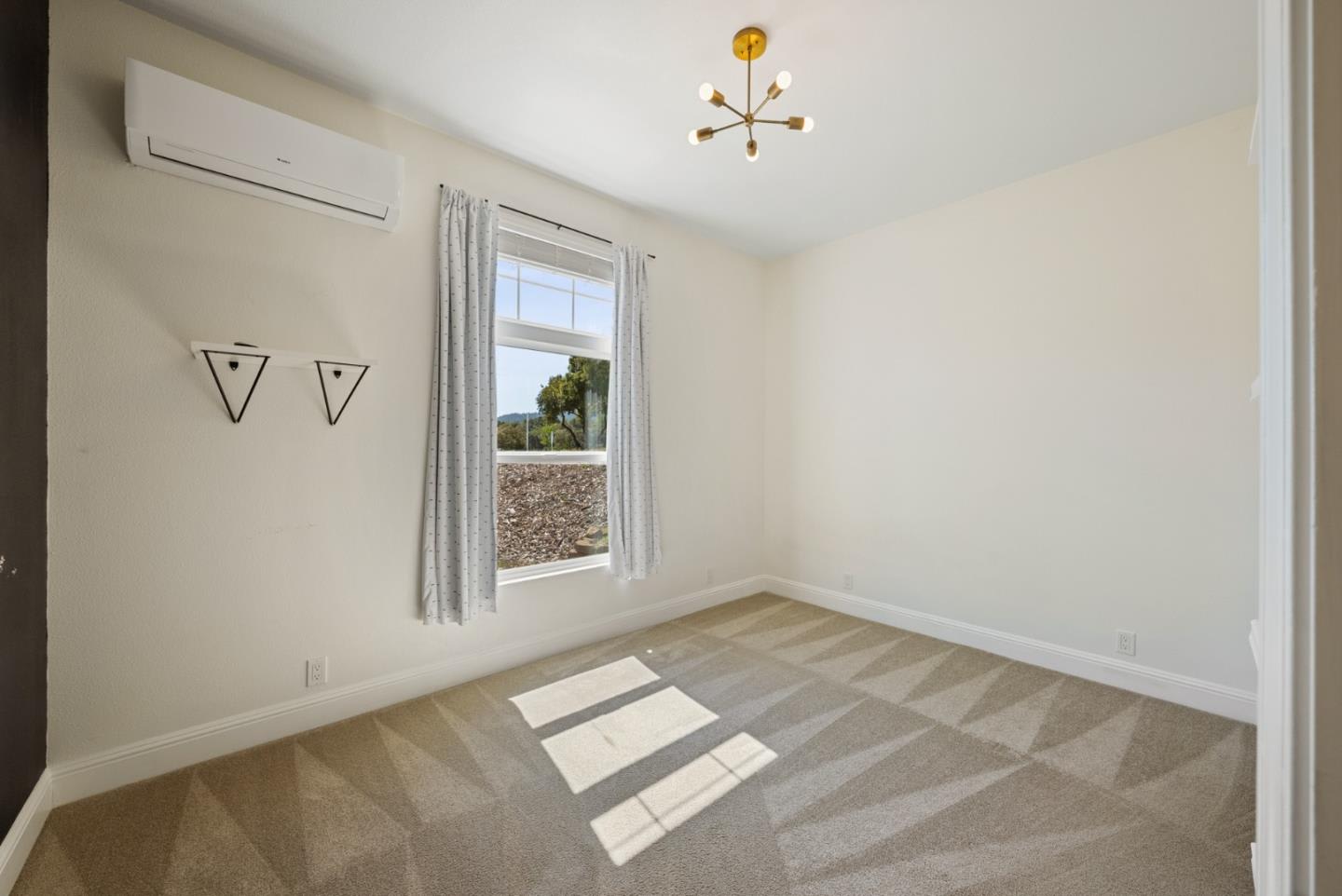 18260 Lakeview Ct Los Gatos, CA 95033