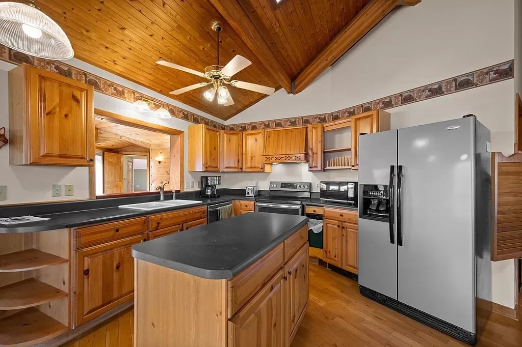 2910 Mockingbird Way